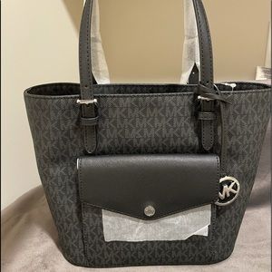 Michael Kors tote